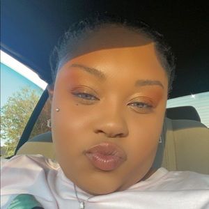 Meet your Posher, Mariah